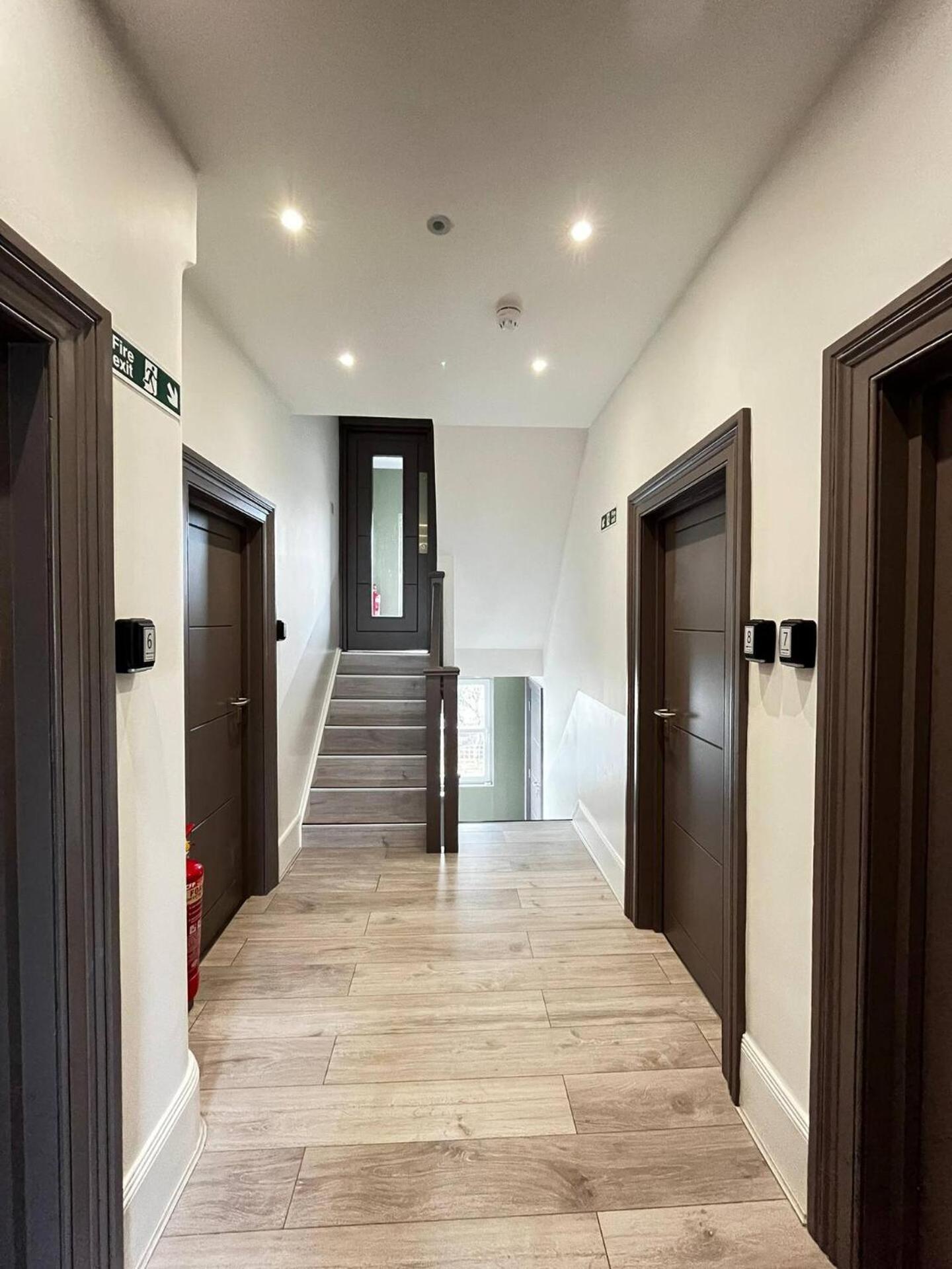 Apt 08 Beachside Beauty Central Studio Steps From Cafes Brighton Dış mekan fotoğraf